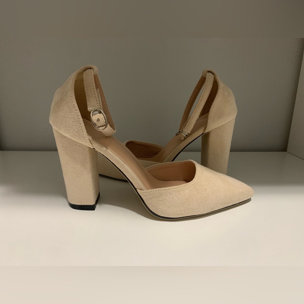 Women’s (7.5) Shein, nude 4in suede ankle strap heels